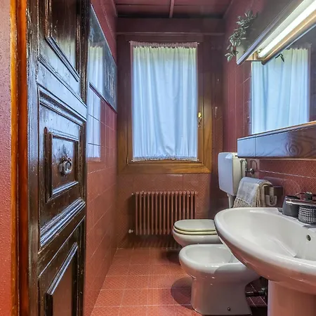 Guesthost - La Casa Nel Pineto With Pool & Parking Apartmán