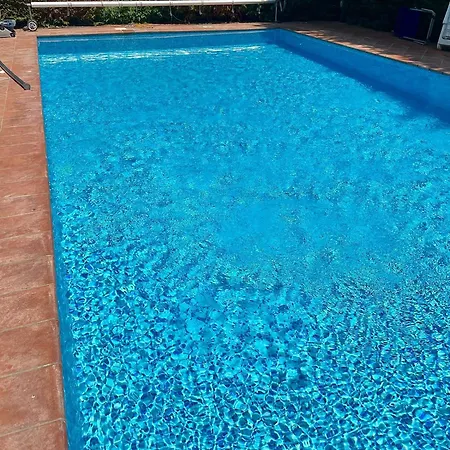 Guesthost - La Casa Nel Pineto With Pool & Parking Apartmán Ferrara