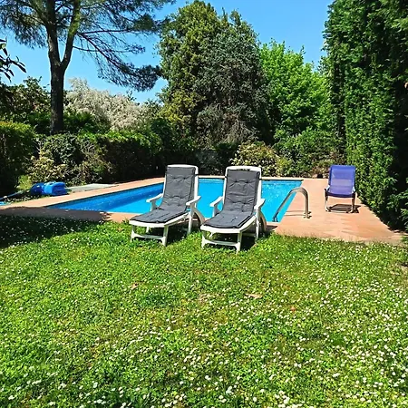 Guesthost - La Casa Nel Pineto With Pool & Parking Ferrara