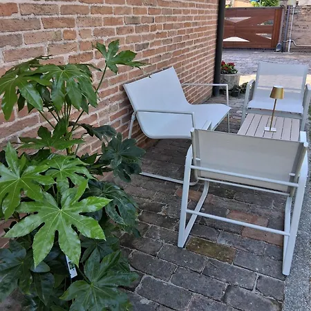 Guesthost - La Casa Nel Pineto With Pool & Parking