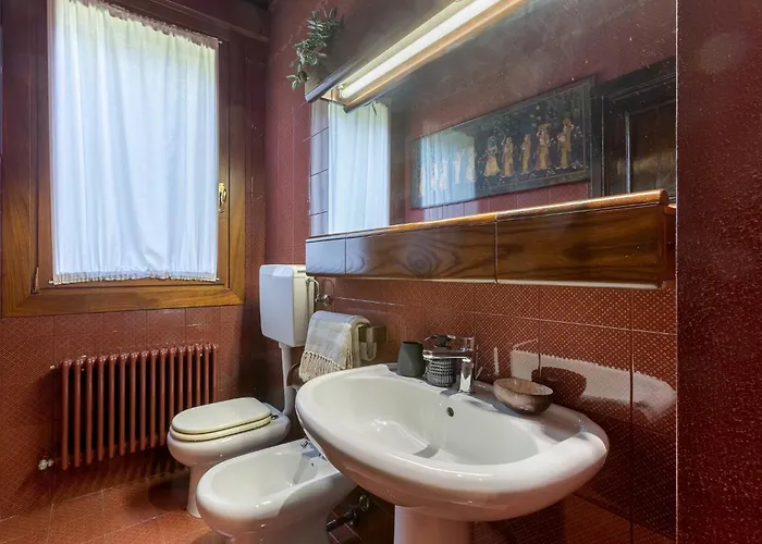 Guesthost - La Casa Nel Pineto With Pool & Parking Appartement Ferrara